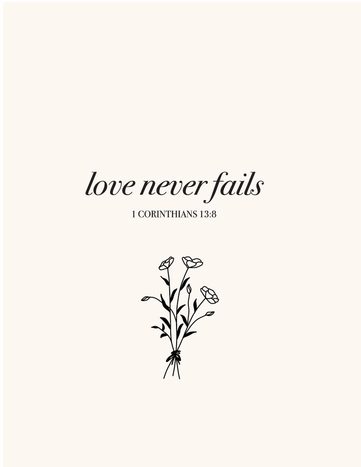 the cover of love never falls, written in black and white with flowers on it