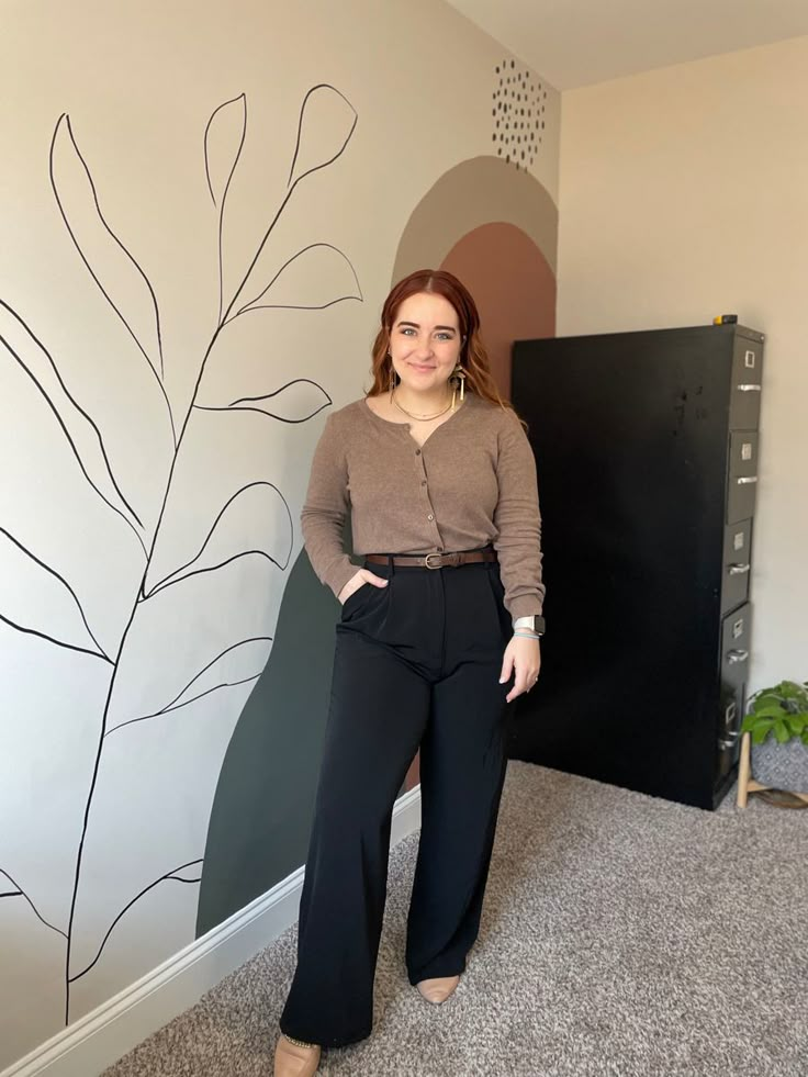 Slacks Outfit Midsize, Office Outfits Women Wide Leg Pants, Womens Business Casual Midsize, Womens Work Outfits Midsize, Work Fits Midsize, Winter Business Casual Outfits Midsize, Casual Work Outfits Midsize Women, Corporate Attire Women Midsize, Office Wear Plus Size Women