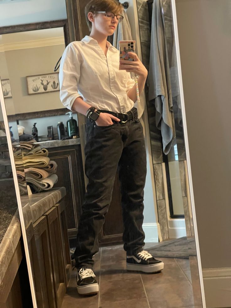 Ftm Fashion Outfits, Trans Masc Suit, Trans Masc Formal Wear, Trans Guy Clothes, Trans Masc Style, Trans Masc Clothes, Trans Male Outfits, Trans Guy Workout, Trans Men Outfits