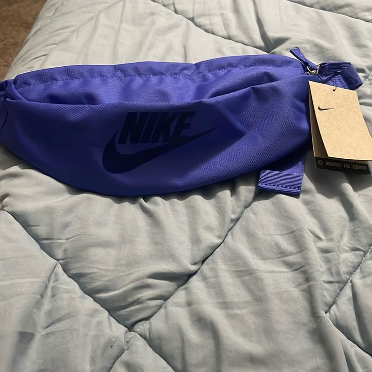 New/Nike Heritage Waist Bag Fanny Pack Swoosh Casual Blue. Sporty Blue Belt Bag For Everyday, Sporty Blue Belt Bag, Blue Belt Bag With Adjustable Strap, Blue Casual Belt Bag With Adjustable Strap, Casual Blue Belt Bag With Removable Pouch, Casual Blue Belt Bag With Adjustable Strap, Sporty Blue Shoulder Bag With Pockets, Blue Pouch Belt Bag For Daily Use, Trendy Blue Belt Bag With Removable Pouch