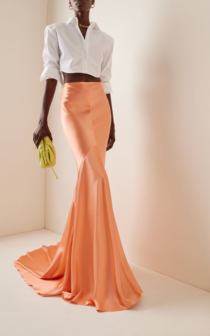 Apricot Crush, Silk Maxi Skirt, Silk Maxi, Skirt Design, Mode Inspiration, Moda Operandi, Couture Fashion, Look Fashion, Classy Outfits