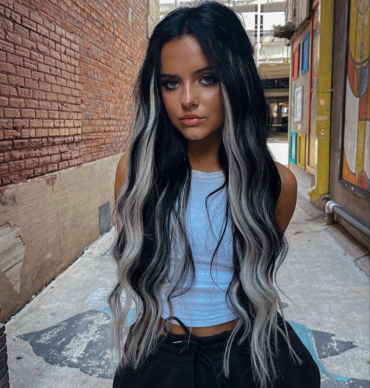 Long Black Hair With Blonde Underneath, White Blonde On Dark Hair, Black With Platinum Money Piece, Long Black Hair With Blonde Streaks, Rhianna Hair Styles, Cool Two Toned Hair, Black And White Hair Extensions, Black And White Blonde Hair, Hair Colors With Black