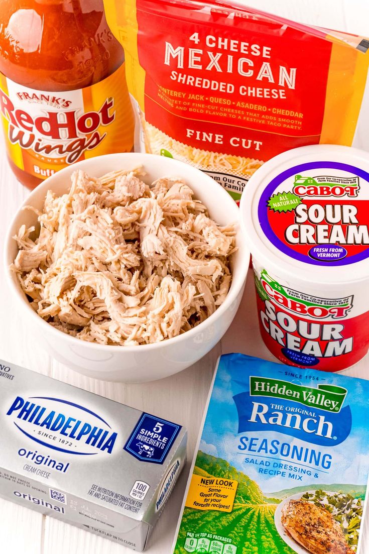 the ingredients needed to make chicken salad are shown