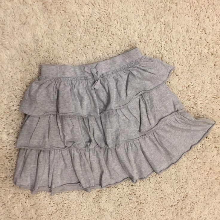 Next UK Girls Light Gray Cotton Ruffle Skirt Size 4-5 Years. Condition is "Pre-owned". Shipped with USPS First Class. Cute Cotton Ruffle Skirt, Y2k Fitted Ruffled Skirt, Grey Ruffle Skirt, Balletcore Mini Skirt With Ruffles, Y2k Tiered Ruffled Mini Skirt, Grey Skirts, Light Grey Skirt, Thrift Board, Layered Ruffle Skirt