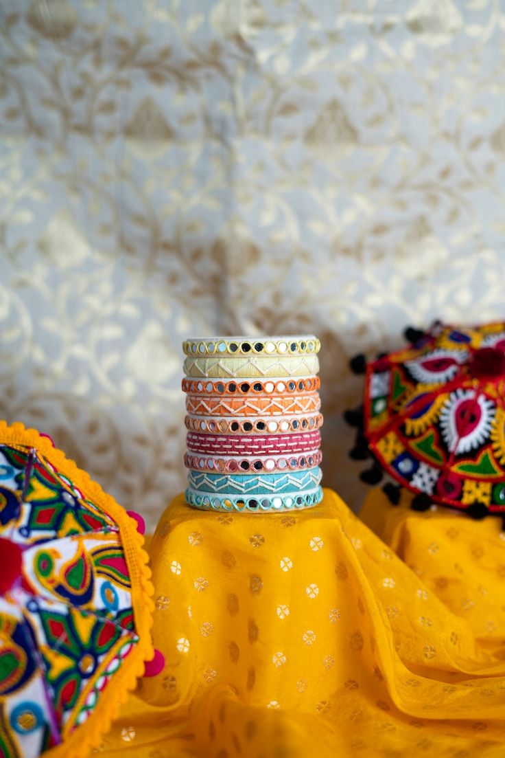 Tread Bangles, Navratri Ideas, Fabric Bangles, Silk Thread Bangles Design, Navratri Collection, Thread Bangles Design, Jewellery Diy, Diy Fabric Jewellery, Fabric Jewellery