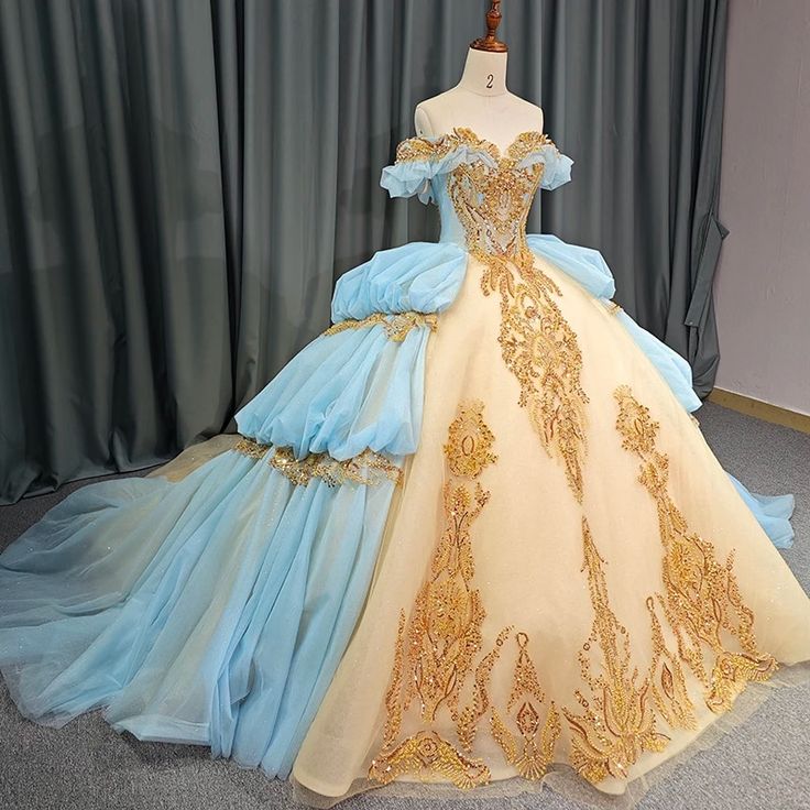 Gaun Abad Pertengahan, Old Fashion Dresses, Fantasy Dresses, Princess Ball Gowns, Fantasy Gowns, فستان سهرة, Fairytale Dress, Quince Dresses, Fantasy Dress