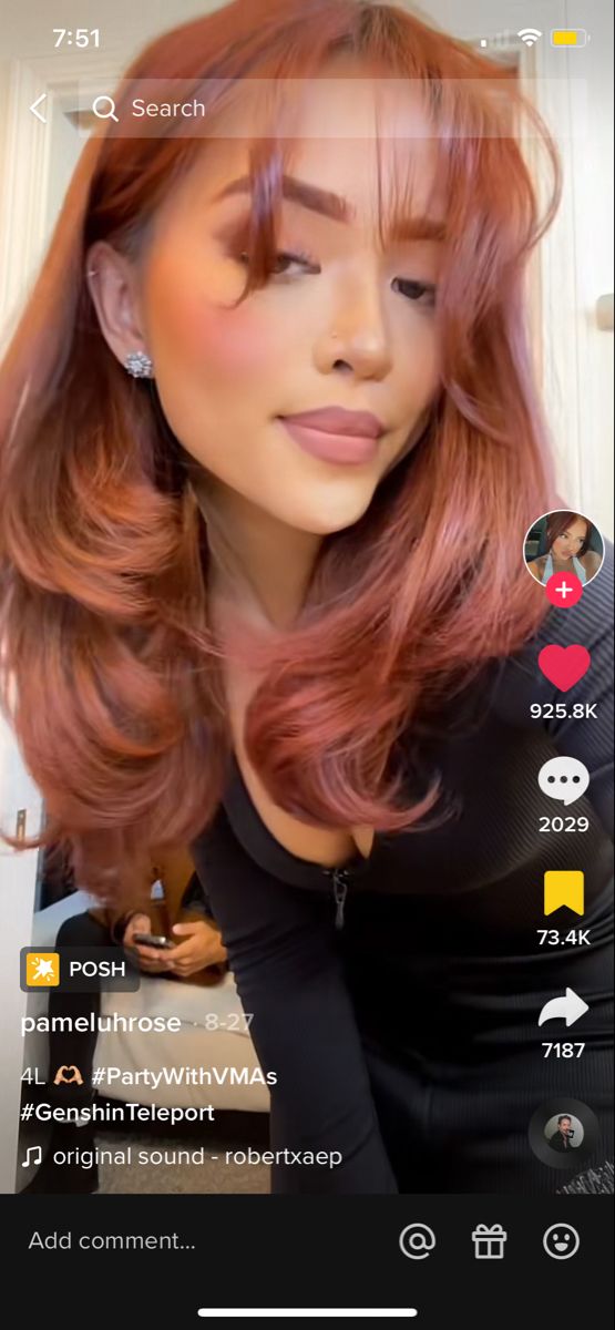 Pink Undertone Hair, Olive Skin Hair Color Ideas, Copper Pink Hair, Pink Hair Tan Skin, Pink Hair On Brown Skin, Pink Hair Brown Skin, Peach Brown Hair, Pinkish Brown Hair, Strawberry Brown Hair