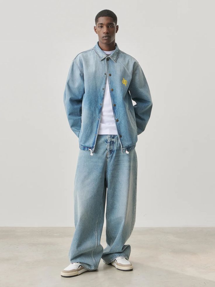 Spring Outfits 2024 Trends Men, Mens Ss24 Trends, All Denim Mens Outfit, Men Spring 2024, Spring Summer 2024 Mens Fashion Trends, Spring Summer 2024 Mens Trend, All Jeans Outfit Men, Fashion Week Men Outfit, Men’s Denim Outfit