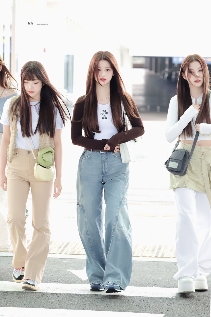 Sullyoon Airport Fashion, Nmixx Airport Fashion, Nmixx Outfits Inspired, Nmixx Fashion, Nmixx Outfits, Airport Outfit Korean, Korean Airport Fashion, Outfit Airport, Nmixx Sullyoon