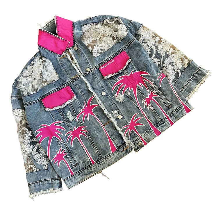 DESCRIPTION Lace and denim jacket. Assorted sized pink palms trees with white outline painted throughout. Collar and front pockets painted pink. Signed @wrenandglory. Due to each piece being hand painted, each jacket might have slight differences. Please allow 1-2 weeks delivery, as each jacket is hand painted, and made to order. LIMITED EDITION - ONLY 100 WILL BE MADE; GET IT BEFORE IT'S SOLD OUT! EACH PIECE IS MADE TO ORDER, HAND PAINTED BY GLORIA AND HER TEAM IN THEIR NYC STUDIO FIT Light wei Denim Jacket With Lace, Embellished Jackets, Denim Upcycle, Diy Applique, Jacket With Lace, Jacket Patchwork, Patchwork Diy, Patchwork Fashion, Sewing Patchwork