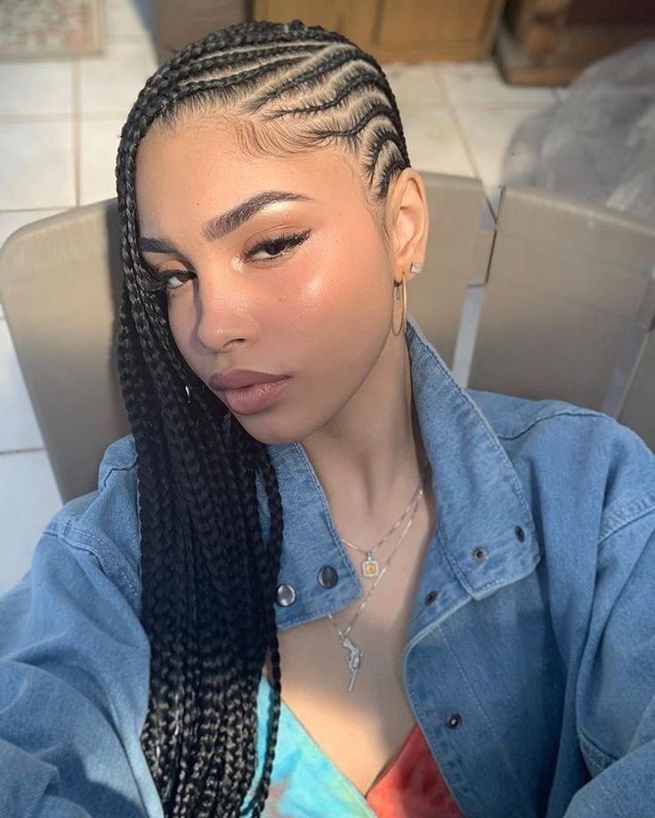 Hawaii Hair, Lemonade Braids Hairstyles, Lemonade Braids, Vacation Hairstyles, African Hair Braiding Styles, Small Braids, Feed In Braid, Box Braid, Box Braids Styling