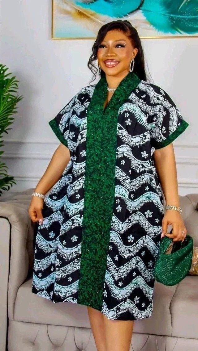 Abaya Short Gown, Short Kaftan Dress Ankara, Ankara Bubu Gown Styles For Women Short, Short Gown Styles For Ankara, Short Boubou Styles For Women, Short Bubu Gown Styles, Short Bubu Dress, Bubu Gown Styles Ankara Bubu Gown Styles, Ankara Kaftan Styles For Women