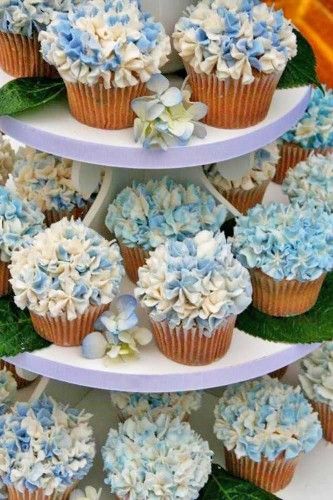 cupcakes that look like real flowers are displayed on a cake stand with the words, 24 flower wedding cupcakes that look like real flowers