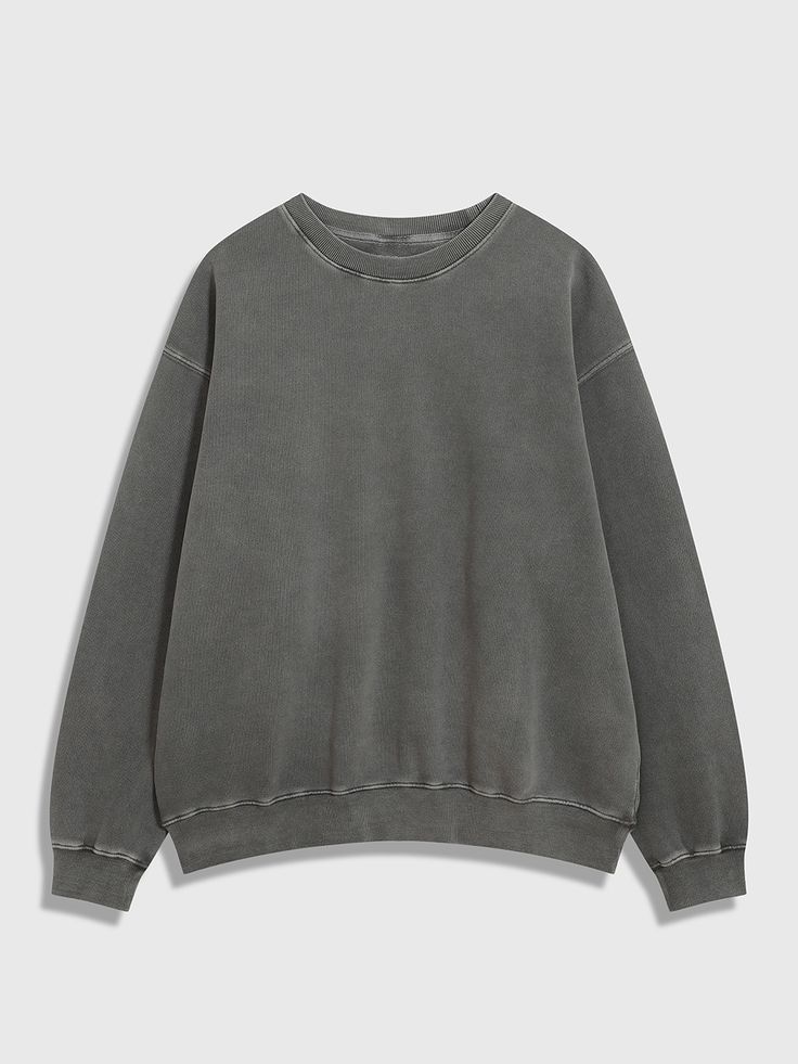 Editor's notesIt is an oversized sweatshirt with round neck. The basic sweatshirt is matched with any items. Made of garment dyed fabric, it has casual and vintage mood. The ribbed neck, cuffs, and hem make comfy fit.- Oversized fit- Round neck- Ribbed neck, cuffs, hem- Logo labelMeasurements(in.)M / L- Shoulder: 24.8 in. / 25.2 in.- Sleeve Length: 24.8 in. / 25.2 in.- Chest: 27.2 in. / 28.1 in.- Length: 27.2 in. / 27.6 in.*Model info: Height 5’ 11” Chest 35.8” Waist 30.3” Hips 38.2” / Fitting s Plain Crewneck Sweatshirt, Crew Neck Soft-washed Sweater For Streetwear, Soft-washed Crew Neck Sweater For Streetwear, Soft-washed Crew Sweater For Streetwear, Soft-washed Crew Sweatshirt For Streetwear, Washed Black Hoodie With Ribbed Cuffs And Crew Neck, Washed Black Relaxed Fit Sweater For Fall, Basic Soft-washed Sweatshirt For Streetwear, Streetwear Washed Black Sweatshirt With Ribbed Cuffs