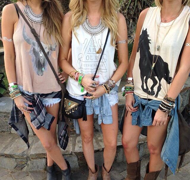 www.countrycruising.com Fashion ideas for the BEST Country Cruise EVER!!! Book now for Jan. 2017 cruise | #countrymusiccruise #countrymusicfashion #countrymusic Country Music Outfits, Country Music Concert Outfit, Stagecoach Outfits, Country Music Festival Outfits, Country Thunder, Cma Fest, Stage Coach, Festival Mode, Country Festival