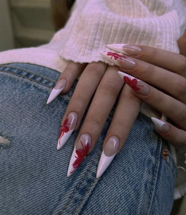 insta: @beautynailsclip Red Nail Designs Stiletto, Red Acrylic Nails Stiletto, Stilleto Nail Idea, Nail Inspo Stiletto, Red Nails Stiletto, Glitter Stiletto Nails, Signature Nails, Beige Nails Design, Red Stiletto Nails