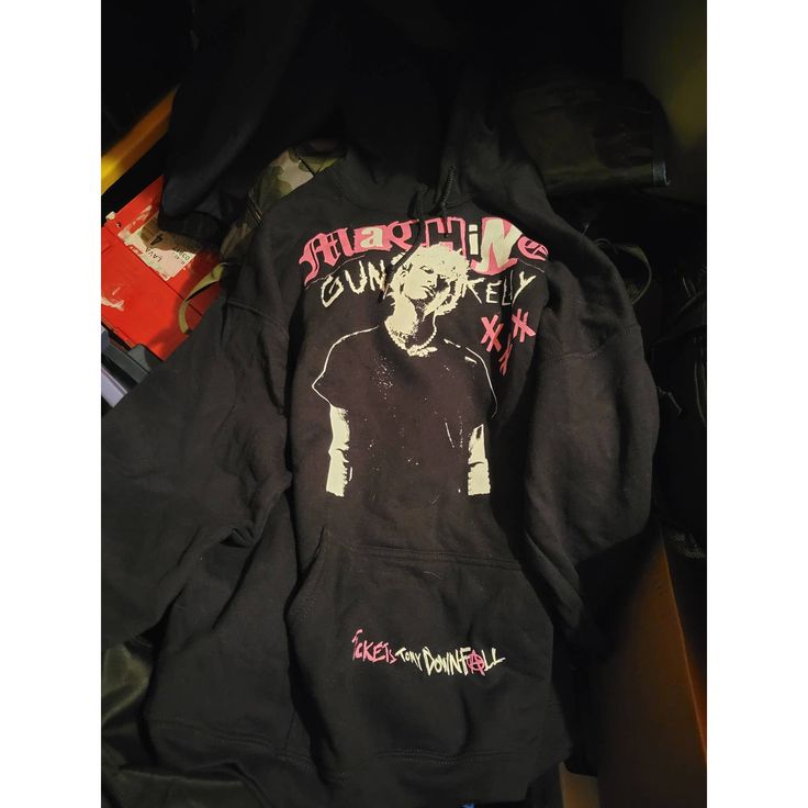 Brand New With Tags. Unisex Size Xl 50/50 Cotton & Polyester Pink Band Merch Sweatshirt For Streetwear, Pink Long Sleeve Band Merch Sweatshirt, Mgk Merch, Tickets To My Downfall, Black Crop Top Hoodie, Goth Hoodie, Tie Dye Girl, Fuzzy Hoodie, American Hoodie