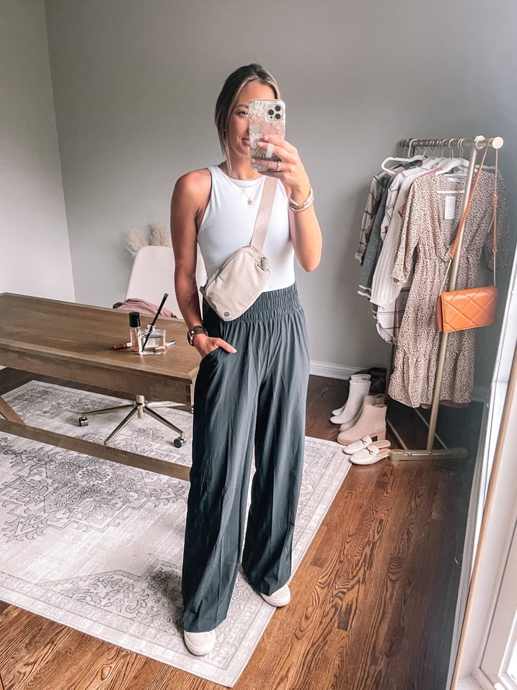 Athleta Wide Leg Pants, Flowy Pants With Sneakers, Cropped Yoga Pants Outfit, Grey Flowy Pants Outfit, Target Wide Leg Pants Outfit, Loose Yoga Pants Outfit, Wide Flowy Pants Outfit, Wide Leg Drawstring Pants Outfit, Wide Leg Comfy Pants Outfit