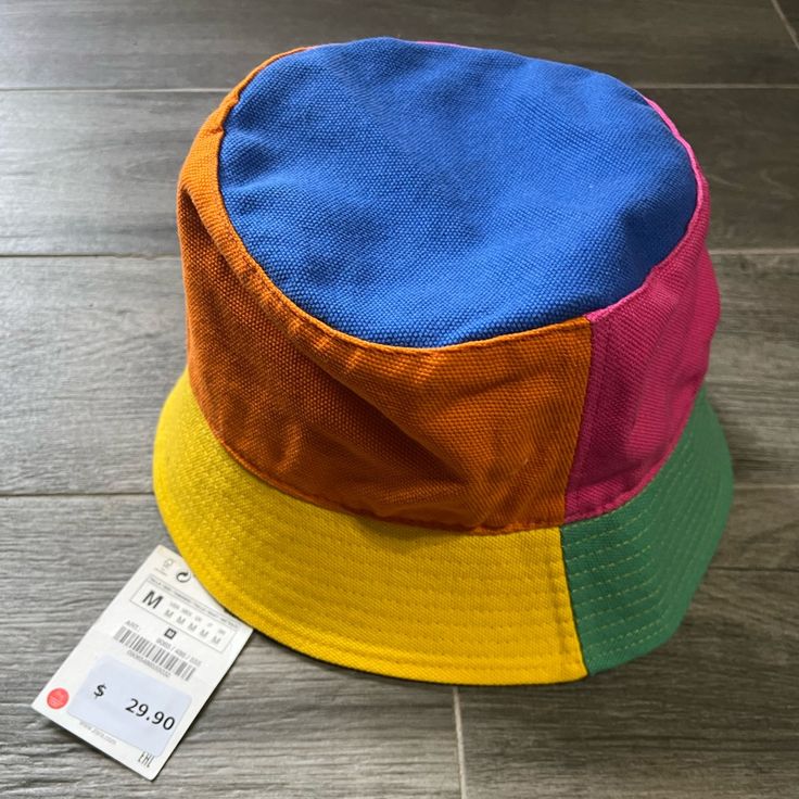 Zara Color Block 90’s Feel Bucket Hat. Super Cute And Trendy Matches With Lots Of Colors Fany Pack, Festival Hat, Color Block, Bucket Hat, Super Cute, Zara, Women Accessories, Hats, Pink