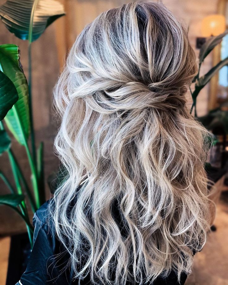 Bridal Hair Half Up, Bridemaids Hairstyles, Wedding Hairstyle Ideas, Half Up Wedding Hair, Wedding Hair Half, Wedding Hairstyles Medium Length, Guest Hair, Mother Of The Bride Hair, Bridesmaid Hair Makeup