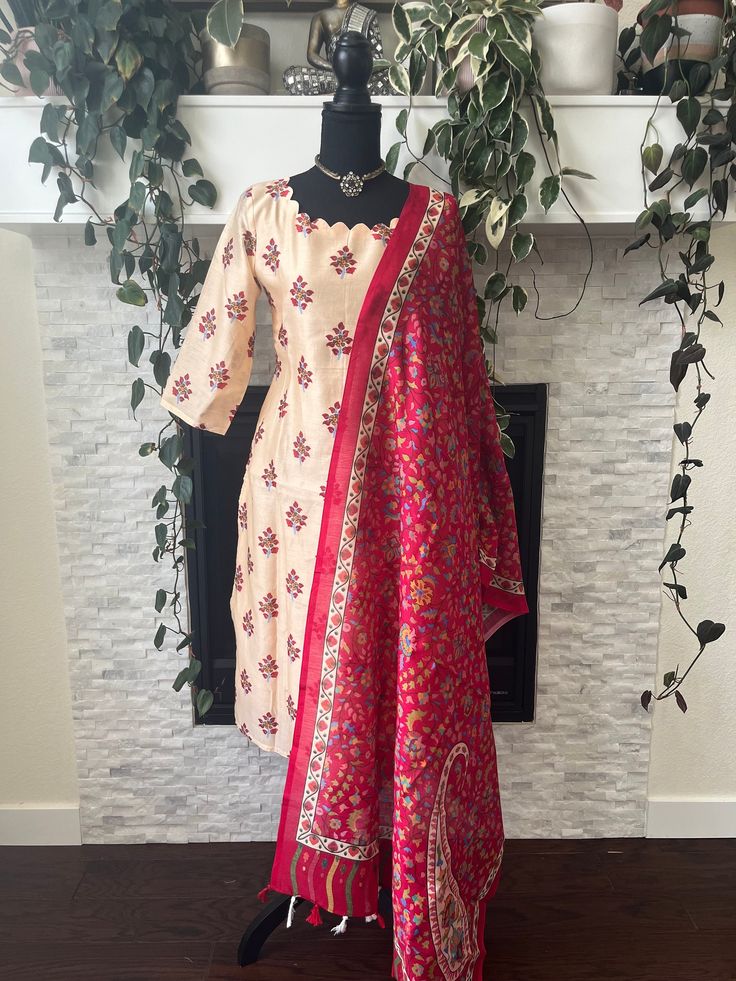 Chanderi 3 piece kurti set comes with matching legging  Size: 38 to 40in Mulmul Kurta With Sheer Dupatta, Diwali Unstitched Slub Silk Suit, Chanderi Palazzo Set With Straight Kurta And Dupatta, Traditional Wear Straight Kurta With Sheer Dupatta, Chanderi Churidar With Sheer Dupatta And Straight Kurta, Traditional Wear Straight Kurta With Sheer Dupatta In Mulmul, Churidar With Sheer Dupatta Straight Kurta For Navratri, Traditional Mulmul Wear With Sheer Dupatta, Navratri Churidar With Sheer Dupatta