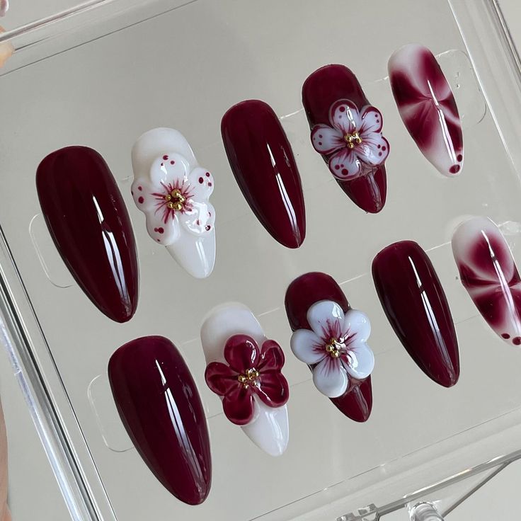 Detailed hand sculpted 3d flowers ❣️ 3d Sculpted Flower Nails, Red Nails With 3d Design, Pretty Gel Nails Simple, 3d Sculpture Nail Art, 3d Flowers Nail Art, Red 3d Nail Art, Cute Nails 3d, Nail With Flowers Design, 3 D Art Nails