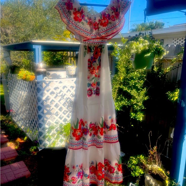 Maxi Dress Mexican Style New With Tag White Floral Print Maxi Dress For Holiday, White Sundress For Spring Holiday, White Spring Holiday Maxi Dress, White Maxi Dress For Spring Holiday, Floral Embroidered Sundress Maxi Dress For Vacation, Mexican Dress, Mexican Dresses, Mexican Style, Made With Love