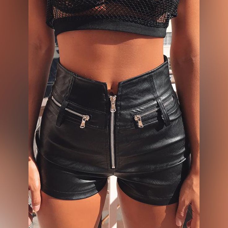 Pattern Type: Solid Style: Fashion Features: Pocketed Length: Shorts Material Composition: 76.9%Viscosefibre,20.2%Polyester,2.9%Elastane Care Instructions: Dry Clean Only. Imported Product Measurements: Swaist 24.2 In, Hip 33.5 In, Length 11.9 In Mwaist 25.7 In, Hip 35.1 In, Length 12.1 In Lwaist 27.3 In, Hip 36.7 In, Length 12.5 In Xlwaist 28.9 In, Hip 38.2 In, Length 12.7 In 2xlwaist 30.4 In, Hip 39.8 In, Length 13.1 In 3xlwaist 32 In, Hip 41.3 In, Length 13.3 In **Expect 5-10 Business Days Fo Summer Shorts Women, Casual Goth, Womens High Waisted Shorts, Shorts Y2k, Womens Summer Shorts, Leopard Print Skirt, Short Models, Casual Summer Shorts, Plaid Mini Skirt