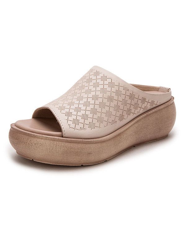 Women Shoes Main Material:Cowhide Heel Type:Wedge Upper Material:Cow Leather Heel Height: Middle (6cm) Closure Type: Slip On Size:35-40 Click:Shoes size Chart 
 
 
 Size 
 
 Length 
 
 
 Cm 
 Inch 
 
 
 35 
 22.50 
 8.86'' 
 
 
 36 
 23.00 
 9.06'' 
 
 
 37 
 23.50 
 9.25'' 
 
 
 38 
 24.00 
 9.45'' 
 
 
 39 
 24.50 
 9.65'' 
 
 
 40 
 25.00 
 9.84'' Summer Leather Sandals, Summer Wedges, Sheepskin Boots, Chunky Heels Sandals, Leather Slippers, Winter Boots Women, Womens Sandals Flat, Leather Wedges, Shoe Size Chart