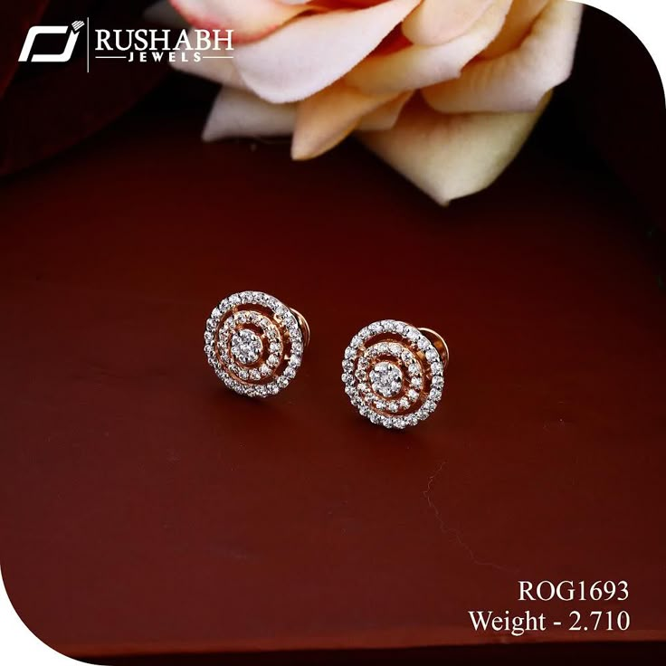 Earrings For Mom Indian, Dimond Earing Design Simple, Diamond Tops Studs, Round Ear Rings, Diamond Tops Earrings, 2 Grams Gold Earrings Designs, Diamond Emerald Earrings, Diamond Earrings Indian, Temple Jewellery Earrings