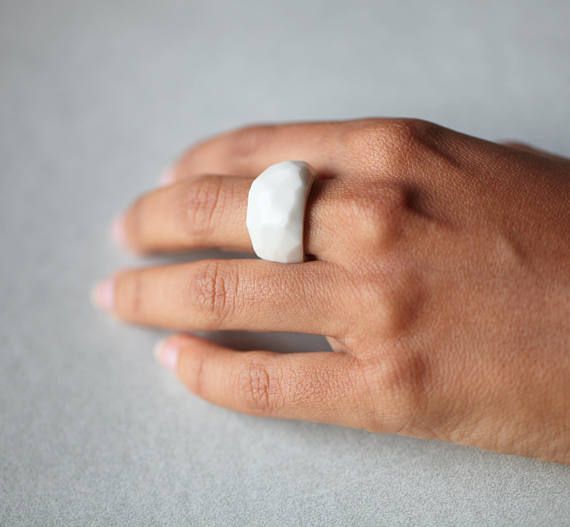 Taipivai white  porcelain ring Porcelain jewelry Marquesas Islands, Gothic Engagement Ring, Porcelain Jewelry, Bagan, Message Jewelry, Ceramic Jewelry, Gold Enamel, Minimalist Rings, Etsy Fashion