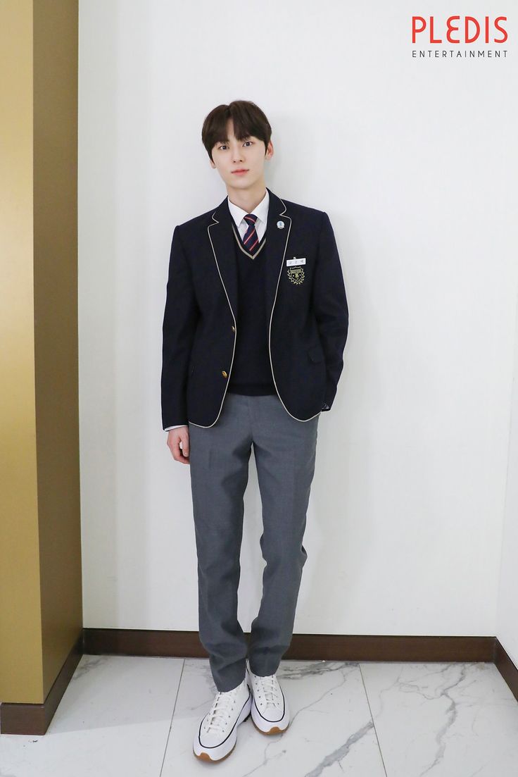 Korean Uniform School, Korean School Outfits, Boys School Outfits, Kpop Fashion Men, Min Hyun, Outfits 2000s, School Uniform Fashion, School Uniform Outfits, Hwang Minhyun