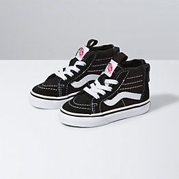 Best Toddler Shoes, Tennis Vans, Baby Vans, Vans Toddler, Tenis Vans, Vans Store, Black And White Shoes, Shoes Vans, Toddler Sneakers