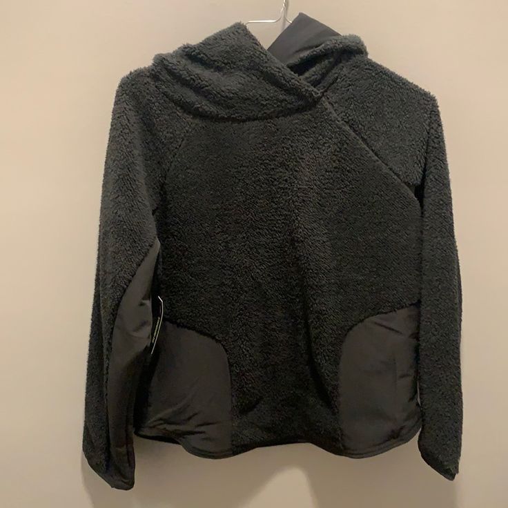 Super Soft And Cozy. Has Pockets And A Hood! Black Cozy Outerwear With Kangaroo Pocket, Cozy Black Hoodie With Pockets, Cozy Fit Black Hoodie, Black Cozy Hoodie, Cozy Black Fleece Hooded Jacket, Cozy Fit Black Hoodie For Winter, Black Cozy Fit Hoodie For Winter, Cozy Fit Black Winter Hoodie, Warm Black Hooded Jacket For Winter