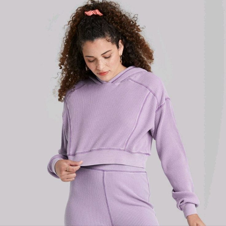 Cropped Sweatshirt Hoodie. Thermal Material Comfy Solid Color Spring Tops, Comfy Spring Tops, Hooded Relaxed Fit Tops For Loungewear, Relaxed Fit Hooded Loungewear Top, Relaxed Fit Hooded Top For Loungewear, Comfortable Long Sleeve Hoodie For Spring, Trendy Hoodie Tops For Loungewear, Trendy Hoodie For Loungewear, Trendy Loungewear Hoodie Top