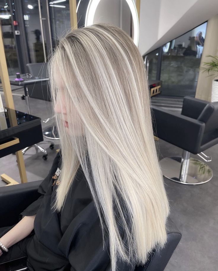 Icy Blonde Hair Color, Blonde Hair Goals, Ice Blonde Hair, Perfect Blonde Hair, Bright Blonde Hair, Summer Blonde Hair, Icy Blonde Hair, Color Rubio, Ombre Hair Blonde