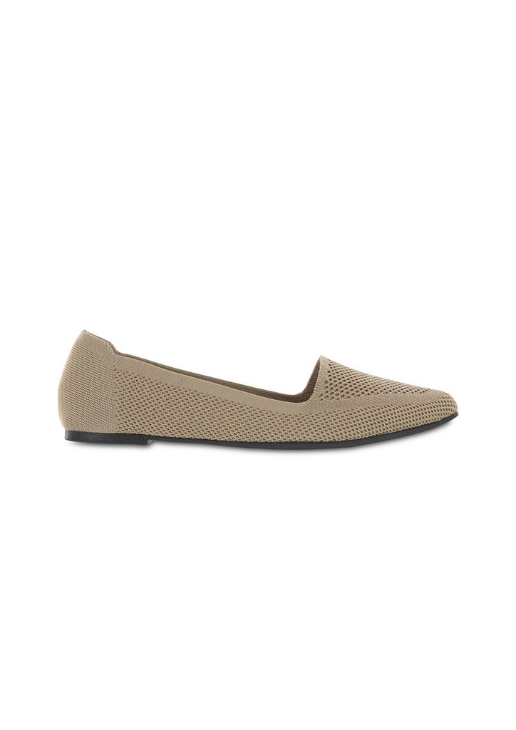 CORRINE - SAND Mia Shoes, Modern Flat, Comfort Wear, Knitting Materials, Font Styles, Toe Designs, Mule Shoe, How To Wear