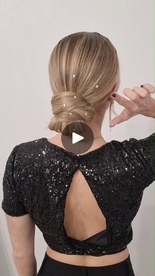 97K views · 818 reactions | TAG A FRIEND who should try this updo hack for the holiday season ☃️❄️  #coiffure #hairinspo #hairstyle #tresses #braidhairstyles #braidhair #Braids #braidhack #braidstyles #braidsbraidsbraids #hairstyle #hairstyling #HairGoals #hairstyleideas #hairstyletutorial #easyhairstyles #quickhairstyles #HolidayHair #Christmas #christmashair #partyhairstyle #partyhair | poppy_hairstyles Holiday Hairstyles, Christmas Hair, Quick Hairstyles, Party Hairstyles, Braid Styles, Bun Hairstyles, Hair Goals, Hair Tutorial, Hair Inspo