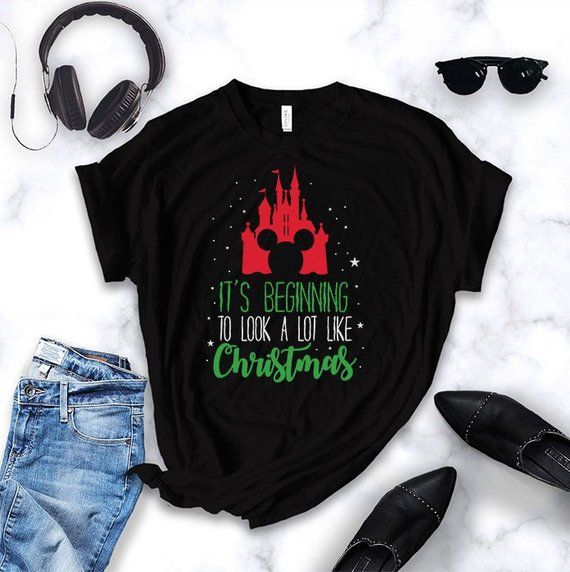 It's Beginning To Look A Lot Like Christmas T-Shirt Disney Christmas Shirts, Very Merry Christmas Party, Minnie Christmas, Christmas Party Shirts, Mickey Christmas, Christmas Outfits, Family Christmas Gifts, Disney Shirt, Family Christmas Shirts