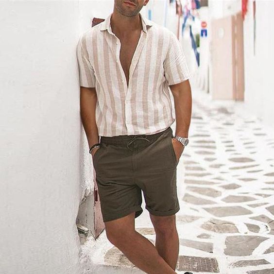 Vertical Striped Shirt, Italian Summer Outfits, Striped Shirts, Mens Summer Outfits, Mens Casual Outfits Summer, Striped Short Sleeve Shirt, Bermuda Jeans, Men Fashion Casual Outfits, Summer Outfits Men