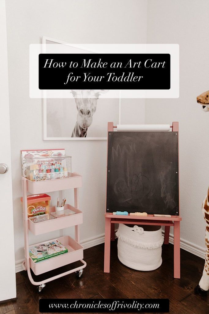 a giraffe standing in front of a blackboard with the words how to make an art cart for your toddler