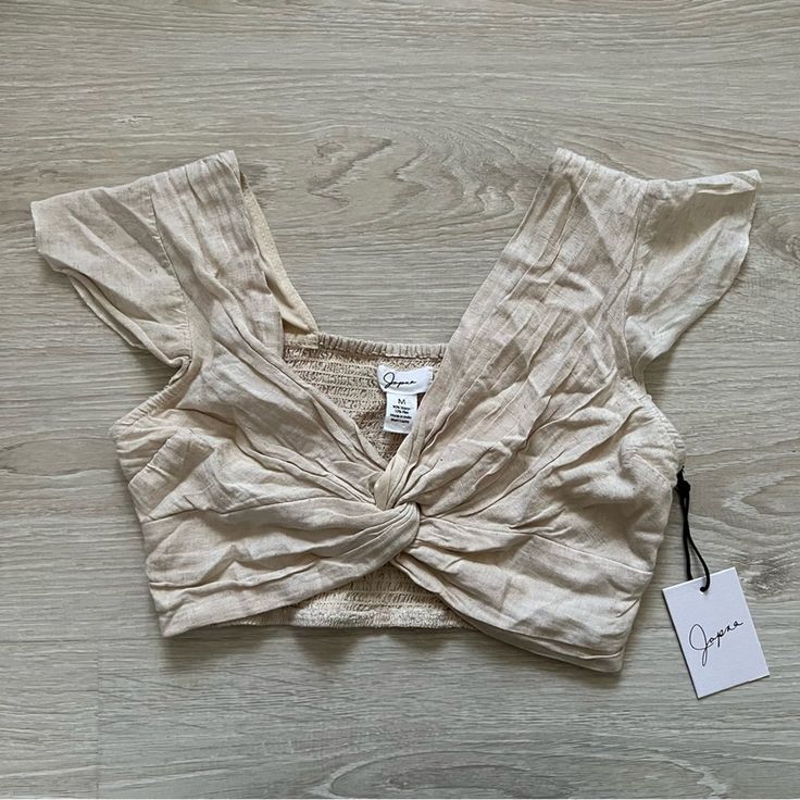 Japna Front Twist Linen Blouse Size M Brand New Never Worn With Tags Tank/ Crops 1 White Crochet Tank Top, Tweed Crop Top, Denim Corset Top, Orange Crop Top, Leather Crop Top, Floral Ruffle Top, Boho Crop Tops, Black And White Tweed, Girls Crop Tops