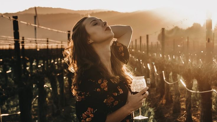 Wine with Paige | Paige Comrie - Wine Expert & Lifestyle Blogger