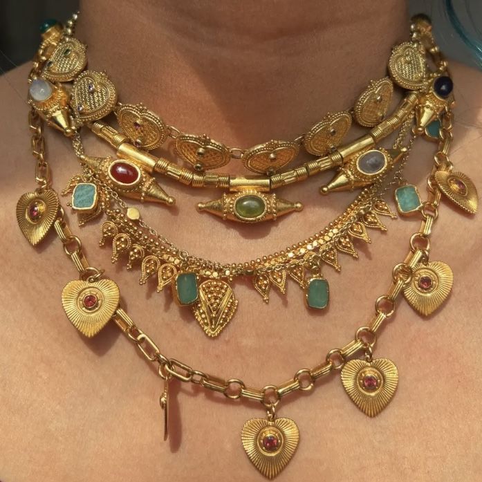 #jewelry #maximalism #aesthetic #goldjewellery #gold Maximalist Jewelry, Chunky Gold Jewelry, Chunky Gold Necklaces, Dope Jewelry Accessories, Style Aesthetics, Dope Jewelry, Chunky Jewelry, Classy Jewelry, Funky Jewelry