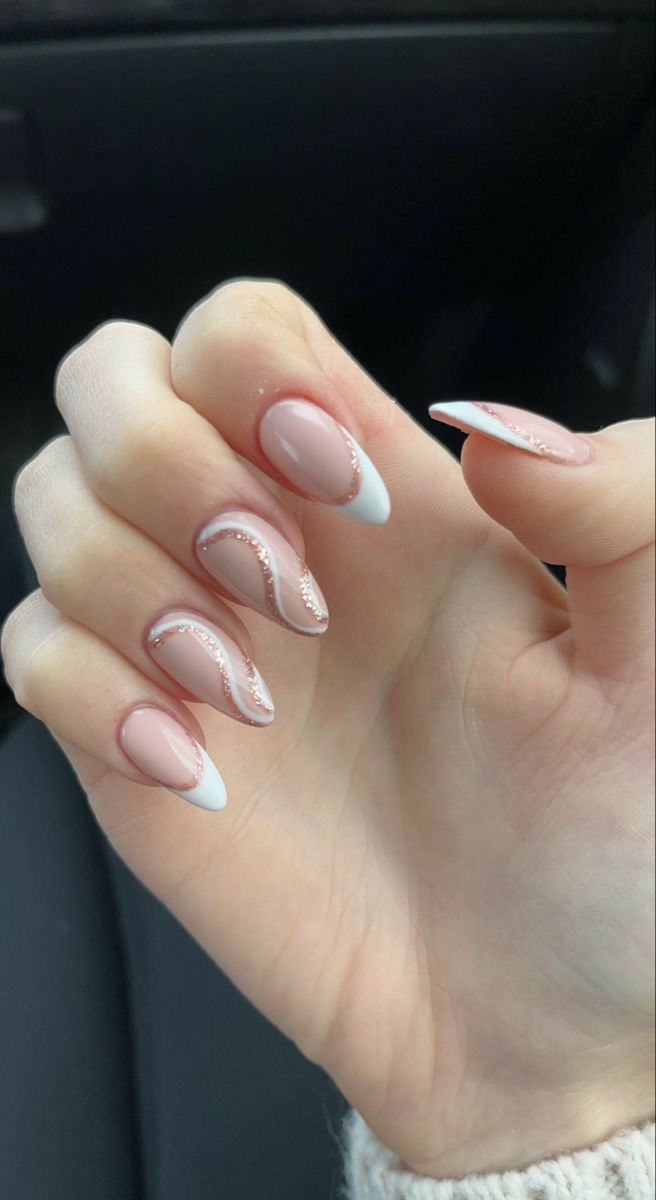 https://pin.it/75RUBZvbC Membentuk Alis, Wow Nails, Subtle Nails, Her Nails, Blush Nails, Almond Acrylic Nails, Soft Nails, Acrylic Nails Coffin Short, Oval Nails