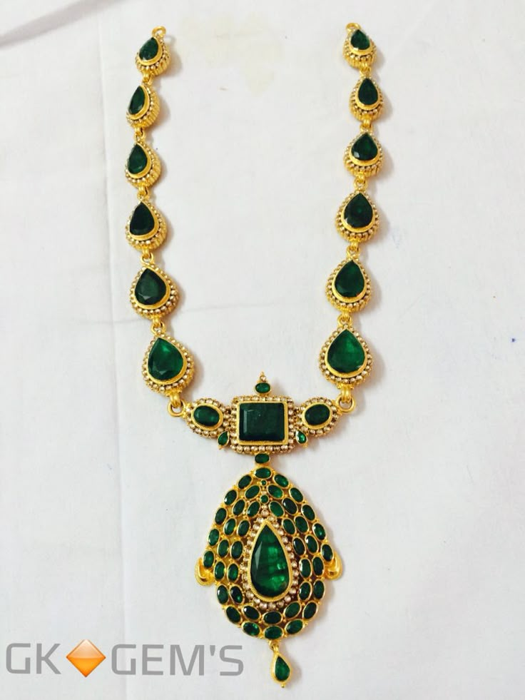 Emerald necklace Emerald Solitaire Necklace, Antique Emerald Necklace, Ruby Emerald Necklace Indian, Emerald Necklace Indian, Emerald Haram, Ruby Necklace Designs, Diamond Pendants Designs, Solitaire Diamond Pendant, Fancy Jewelry Necklace