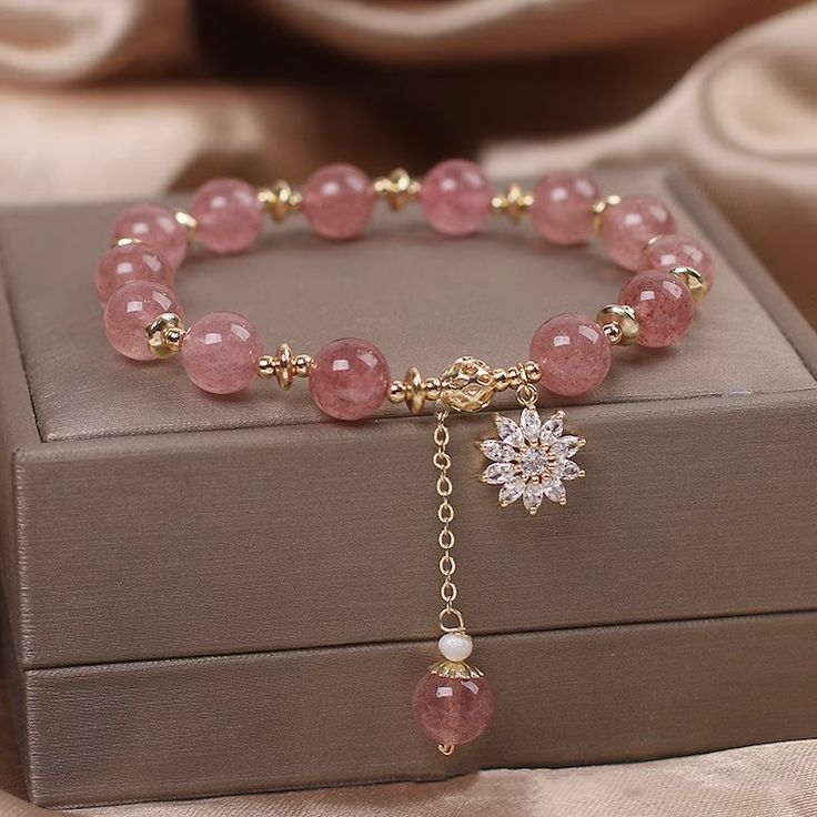 Girly Bracelets, Bridal Anklet, Zircon Bracelet, Anklet Designs, Pretty Jewelry Necklaces, Diy Jewelry Unique, Fancy Jewellery Designs, Diy Bracelet Designs, Beads Bracelet Design