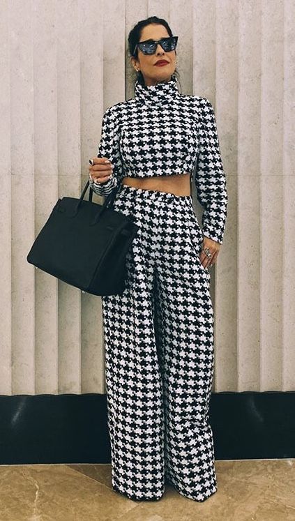 Houndstooth Dress Outfit Casual, Classic Outfits For Women, Street Wear Fashion, 2piece Outfits, Houndstooth Dress, Long Dress Casual, Stylish Clothes For Women, Simple Trendy Outfits, Midi Skirts