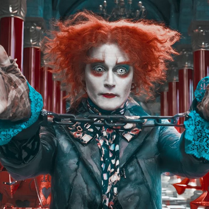 Tarrant Hightopp, Johnny Depp Mad Hatter, Tim Burton Personajes, Johnny Depp Images, Johnny Depp Characters, Barnabas Collins, Alice In Wonderland Aesthetic, Johnny Depp Movies, Tim Burton Films