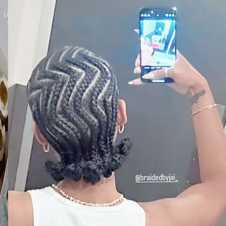 Cornrow Hairstyles For Short Hair, Cornrow Designs For Women Natural Hair, Mohawk Braid For Black Women, Long To Short Haircut, Cornrows Natural Hair, Protective Hairstyles For Natural Hair, Quick Natural Hair Styles, Box Braids Hairstyles For Black Women, Braided Cornrow Hairstyles